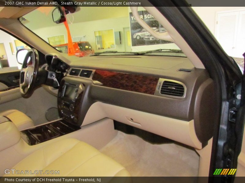 Stealth Gray Metallic / Cocoa/Light Cashmere 2007 GMC Yukon Denali AWD