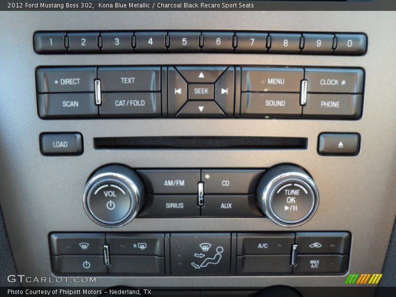 Controls of 2012 Mustang Boss 302