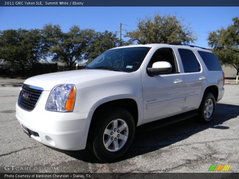 Summit White / Ebony 2011 GMC Yukon SLE