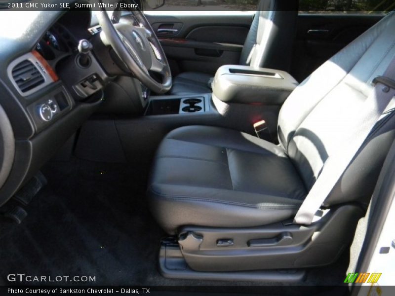 Summit White / Ebony 2011 GMC Yukon SLE