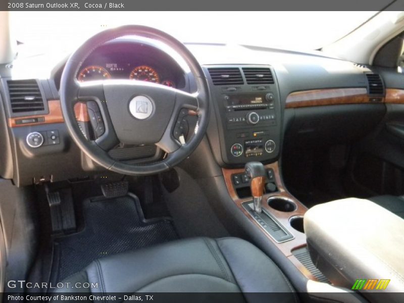 Cocoa / Black 2008 Saturn Outlook XR