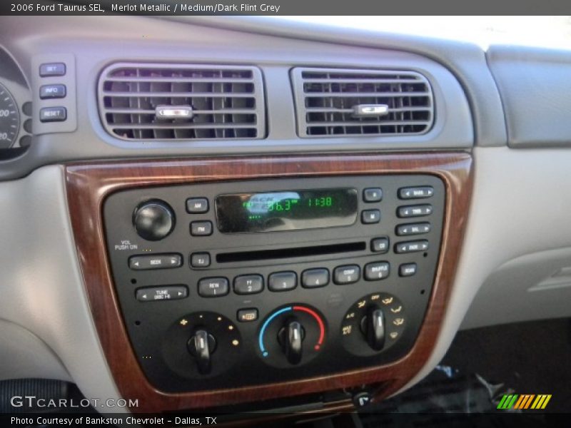 Merlot Metallic / Medium/Dark Flint Grey 2006 Ford Taurus SEL