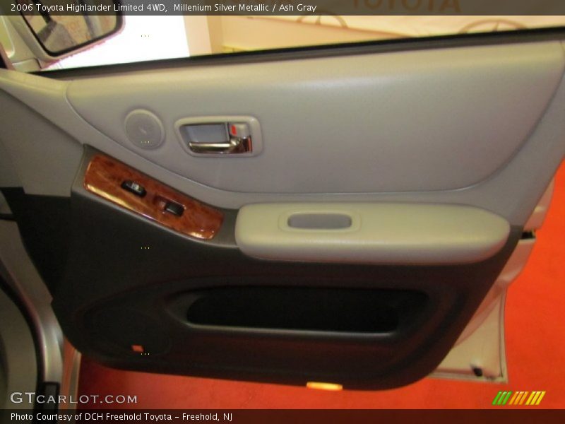 Millenium Silver Metallic / Ash Gray 2006 Toyota Highlander Limited 4WD