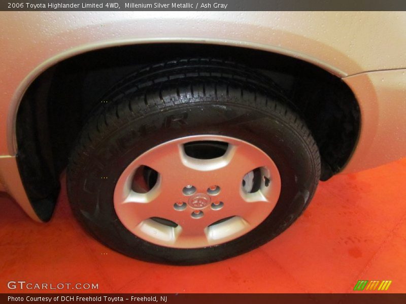 Millenium Silver Metallic / Ash Gray 2006 Toyota Highlander Limited 4WD