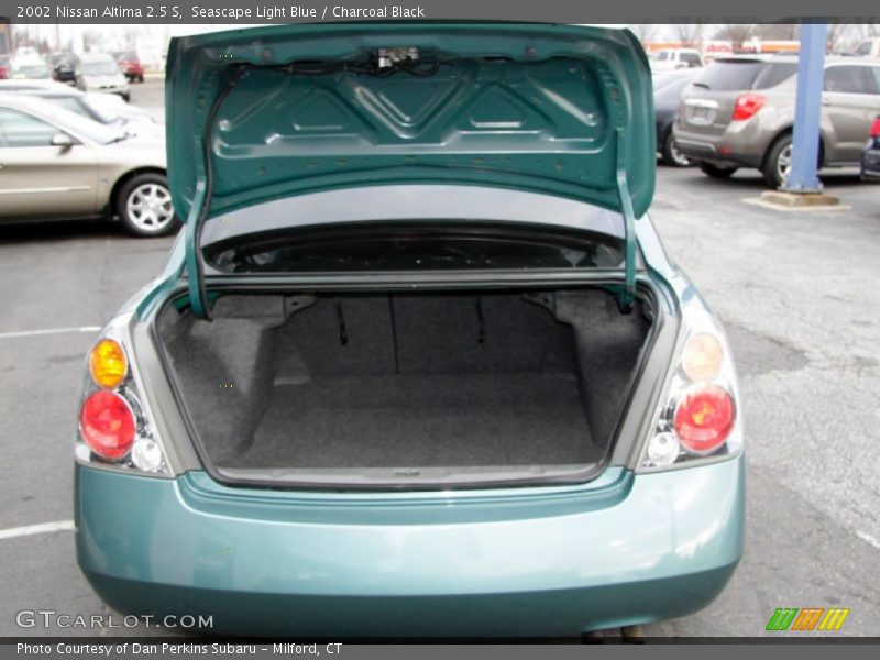 Seascape Light Blue / Charcoal Black 2002 Nissan Altima 2.5 S