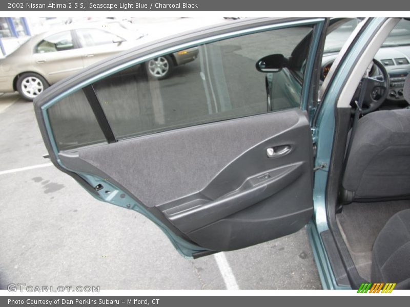 Seascape Light Blue / Charcoal Black 2002 Nissan Altima 2.5 S