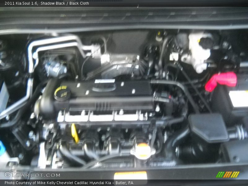 Shadow Black / Black Cloth 2011 Kia Soul 1.6