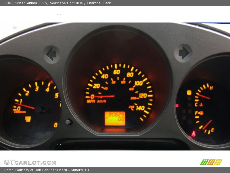 Seascape Light Blue / Charcoal Black 2002 Nissan Altima 2.5 S