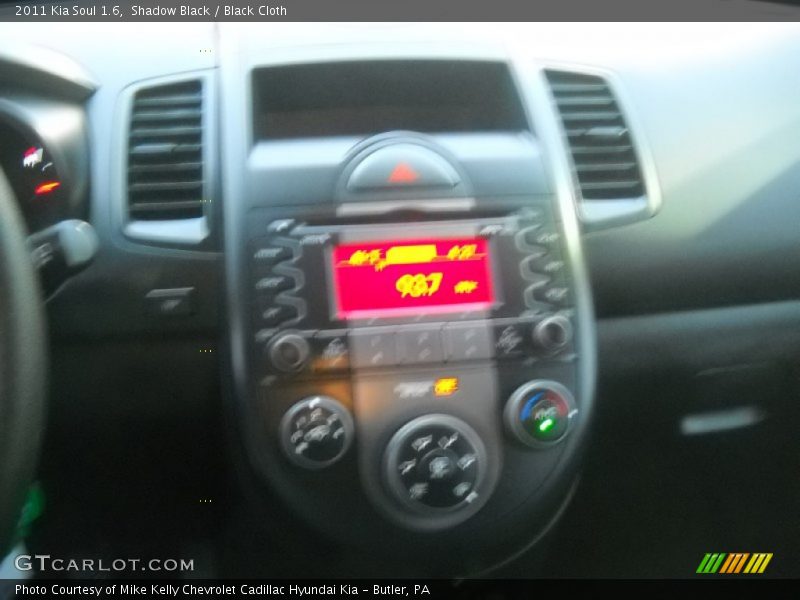 Shadow Black / Black Cloth 2011 Kia Soul 1.6