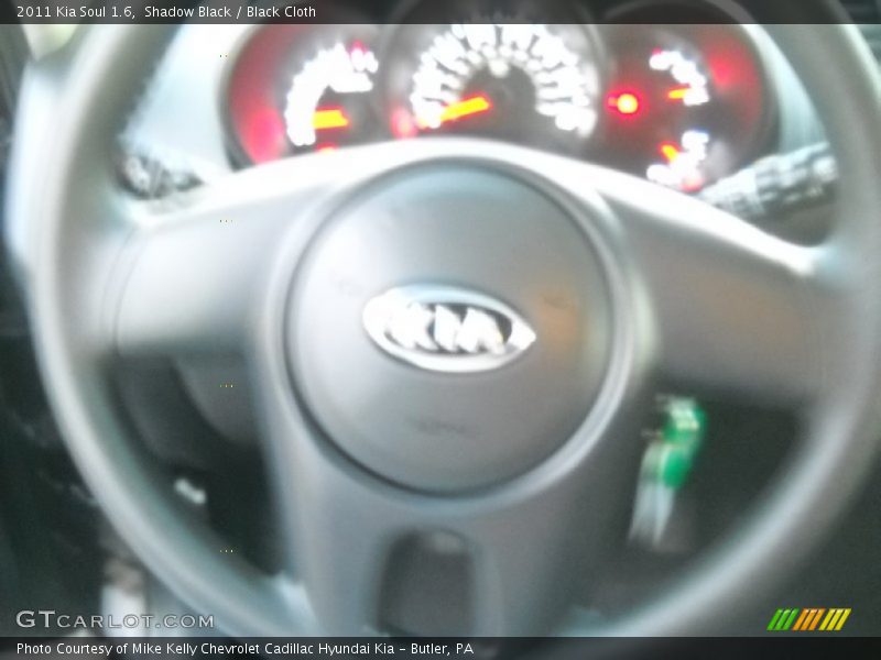 Shadow Black / Black Cloth 2011 Kia Soul 1.6