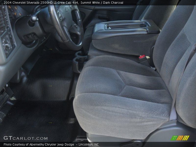 Summit White / Dark Charcoal 2004 Chevrolet Silverado 2500HD LS Crew Cab 4x4