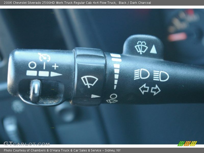 Controls of 2006 Silverado 2500HD Work Truck Regular Cab 4x4 Plow Truck