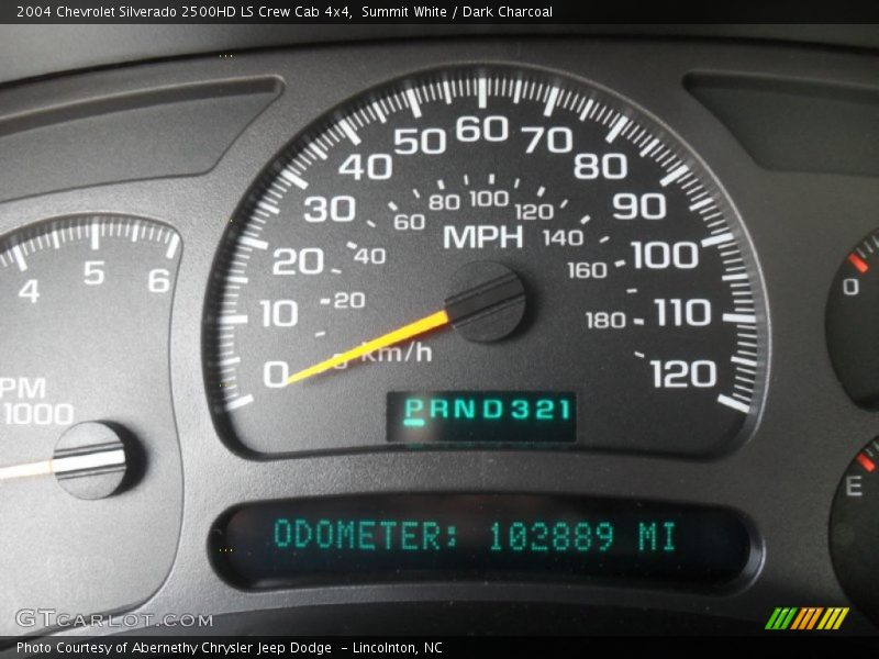 Summit White / Dark Charcoal 2004 Chevrolet Silverado 2500HD LS Crew Cab 4x4