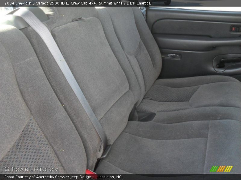 Summit White / Dark Charcoal 2004 Chevrolet Silverado 2500HD LS Crew Cab 4x4