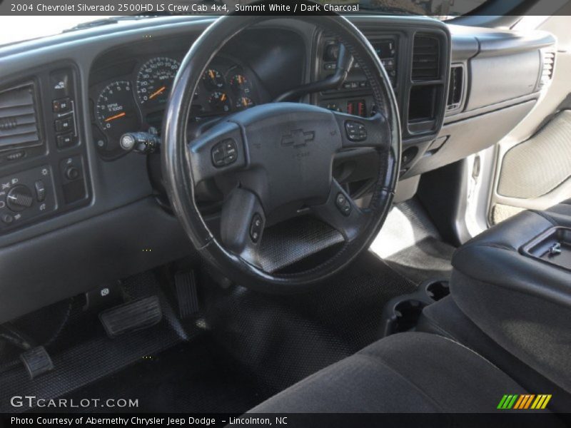 Summit White / Dark Charcoal 2004 Chevrolet Silverado 2500HD LS Crew Cab 4x4