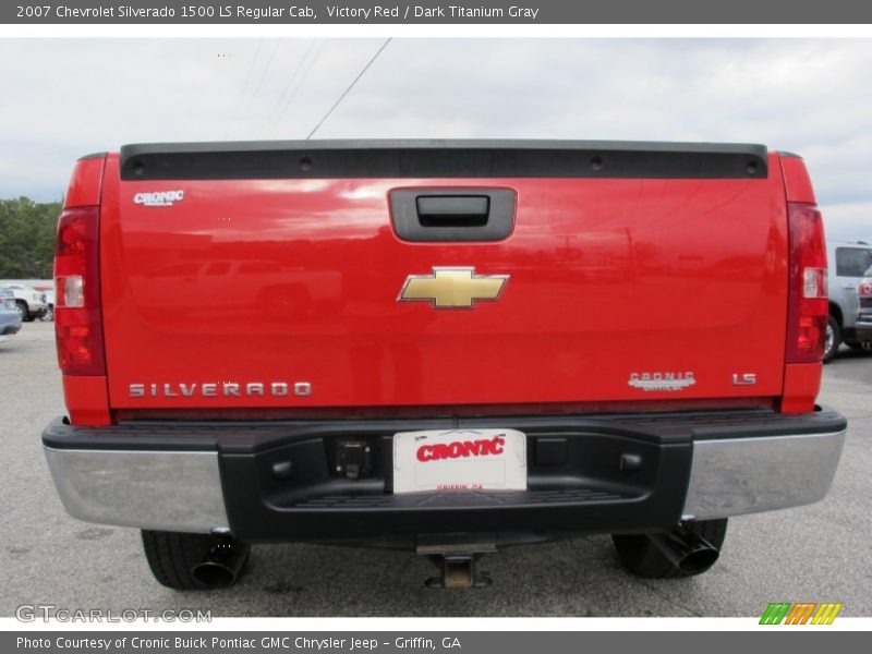 Victory Red / Dark Titanium Gray 2007 Chevrolet Silverado 1500 LS Regular Cab