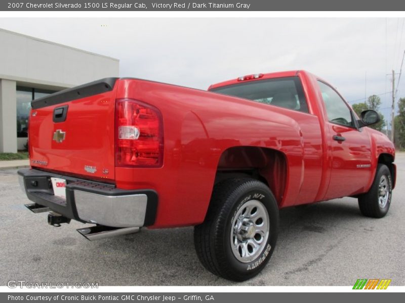 Victory Red / Dark Titanium Gray 2007 Chevrolet Silverado 1500 LS Regular Cab