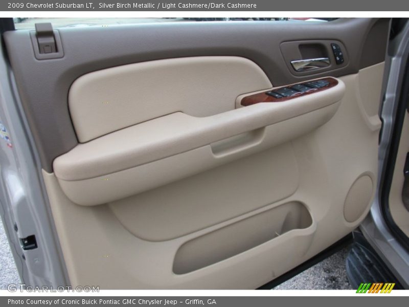 Silver Birch Metallic / Light Cashmere/Dark Cashmere 2009 Chevrolet Suburban LT