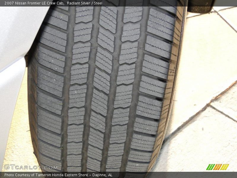 Radiant Silver / Steel 2007 Nissan Frontier LE Crew Cab