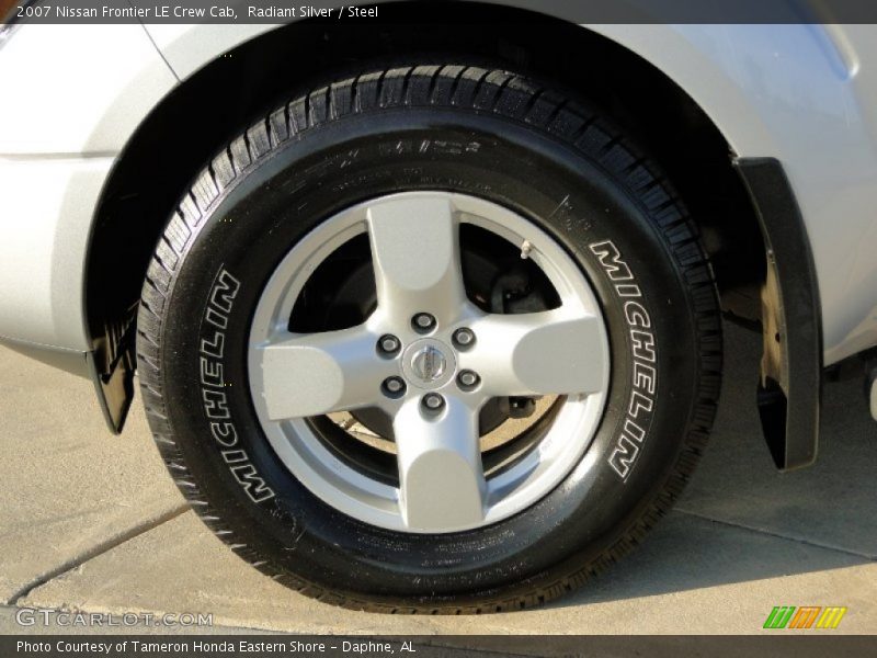 Radiant Silver / Steel 2007 Nissan Frontier LE Crew Cab