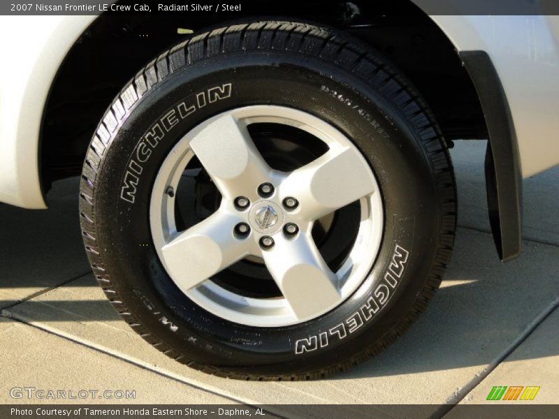Radiant Silver / Steel 2007 Nissan Frontier LE Crew Cab