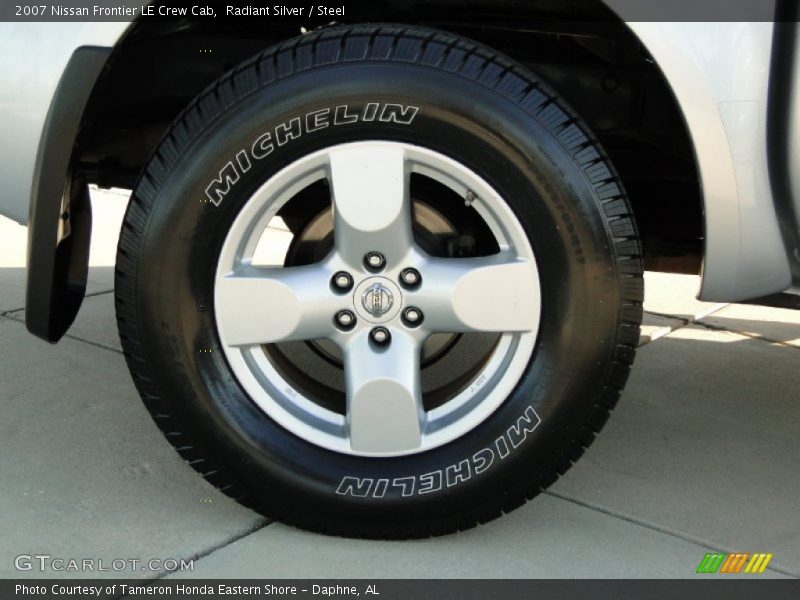 Radiant Silver / Steel 2007 Nissan Frontier LE Crew Cab