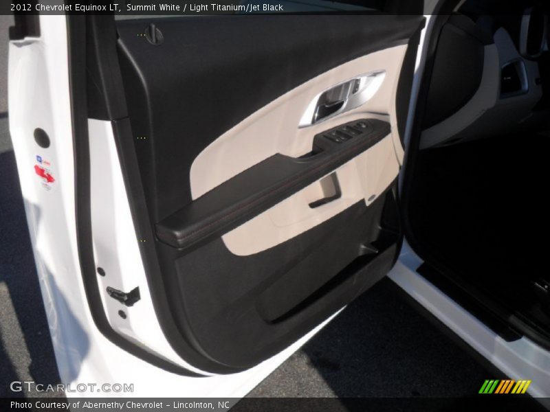 Summit White / Light Titanium/Jet Black 2012 Chevrolet Equinox LT