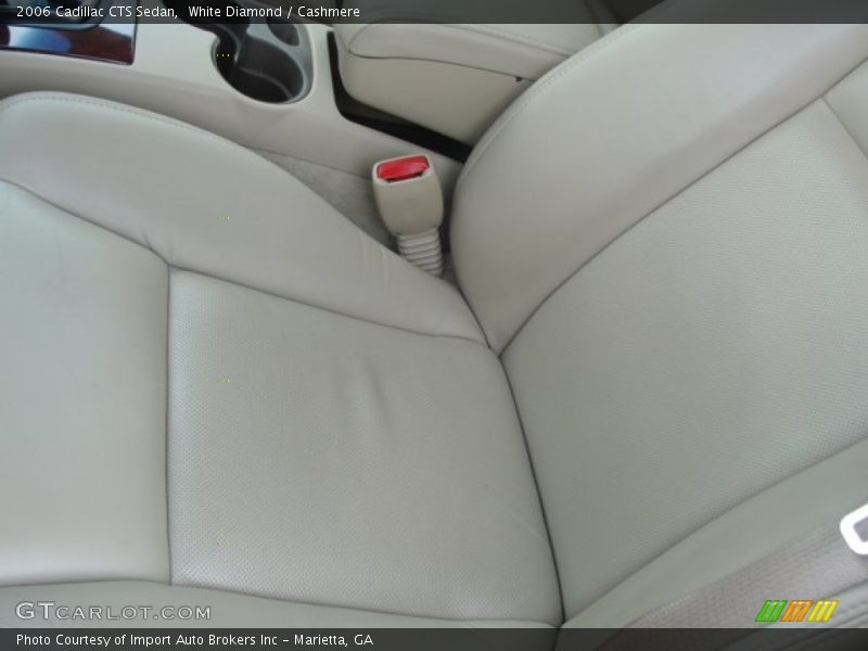 White Diamond / Cashmere 2006 Cadillac CTS Sedan
