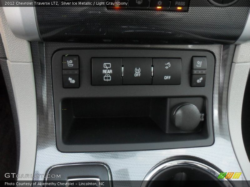 Controls of 2012 Traverse LTZ