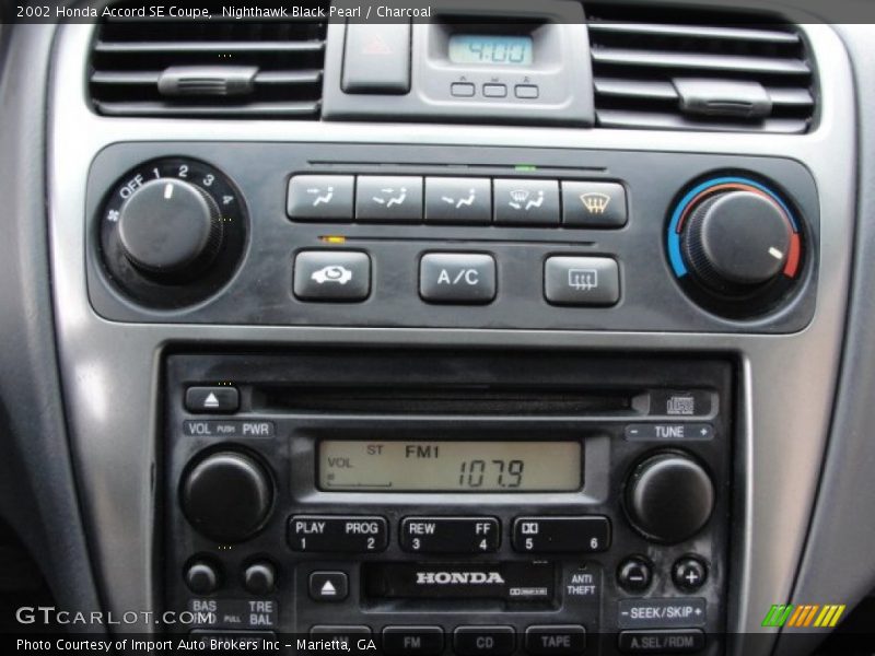 Controls of 2002 Accord SE Coupe