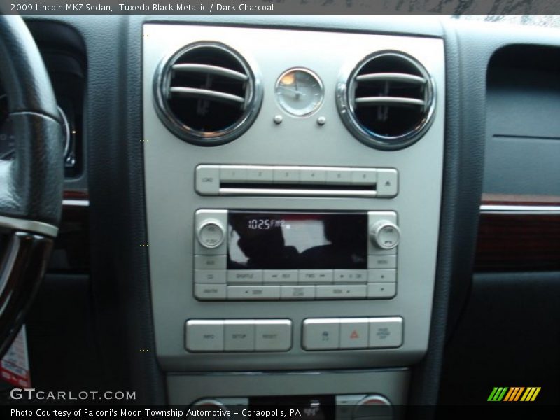 Tuxedo Black Metallic / Dark Charcoal 2009 Lincoln MKZ Sedan