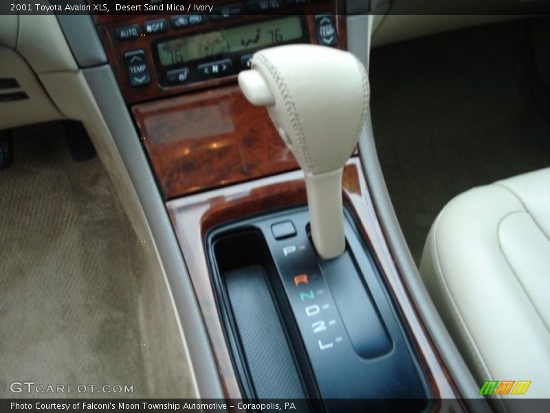 Desert Sand Mica / Ivory 2001 Toyota Avalon XLS