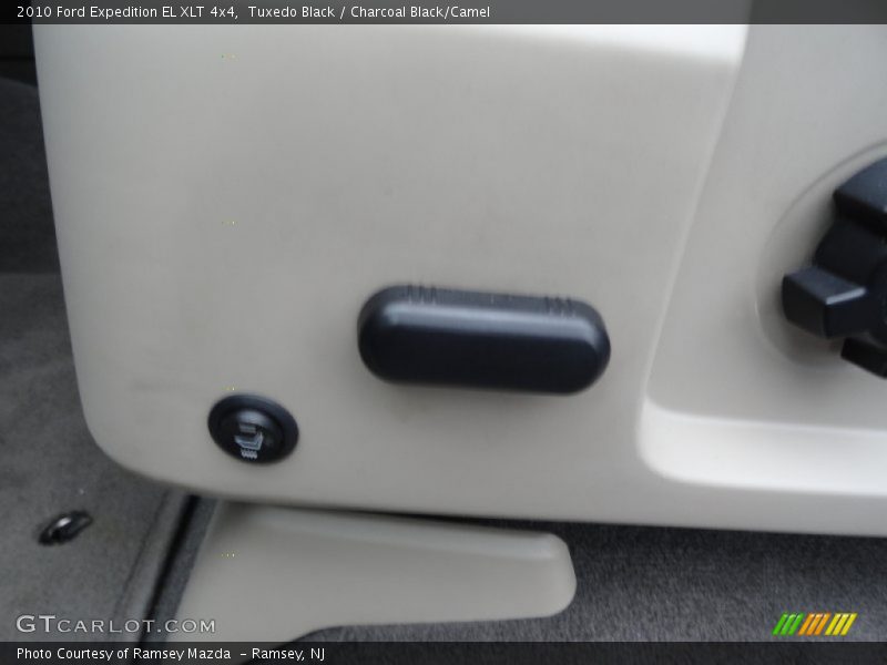 Tuxedo Black / Charcoal Black/Camel 2010 Ford Expedition EL XLT 4x4