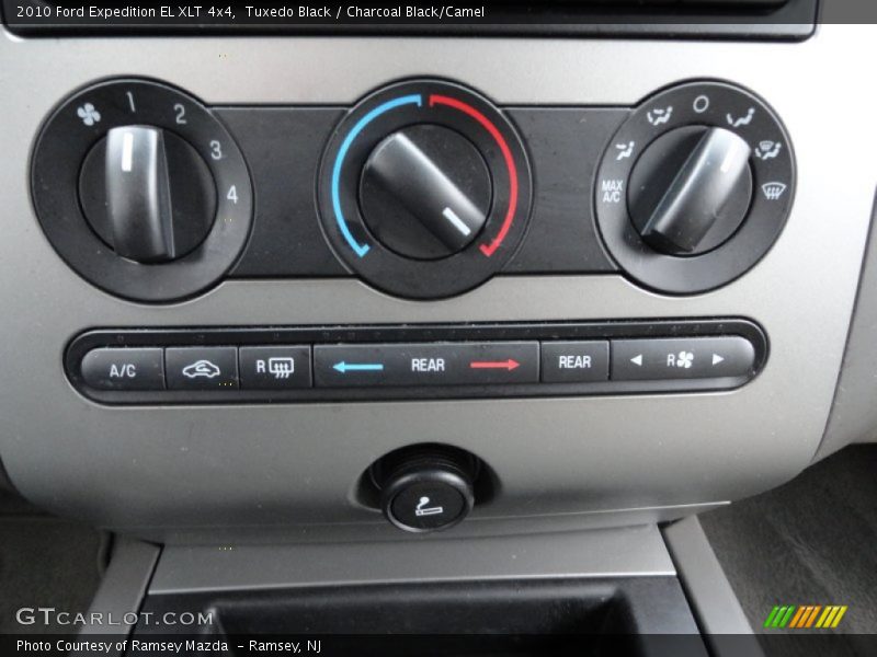 Tuxedo Black / Charcoal Black/Camel 2010 Ford Expedition EL XLT 4x4