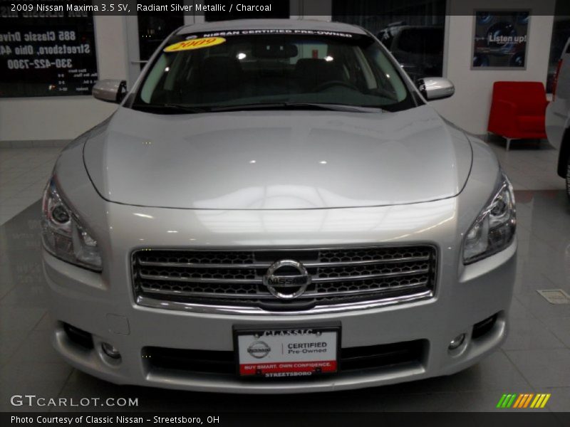 Radiant Silver Metallic / Charcoal 2009 Nissan Maxima 3.5 SV