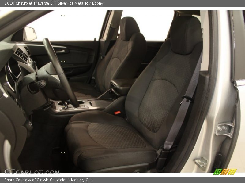 Silver Ice Metallic / Ebony 2010 Chevrolet Traverse LT