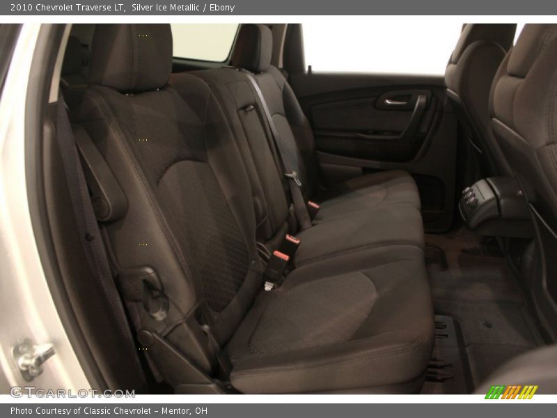 Silver Ice Metallic / Ebony 2010 Chevrolet Traverse LT