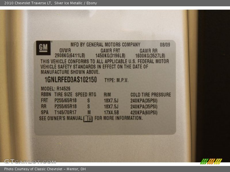 Silver Ice Metallic / Ebony 2010 Chevrolet Traverse LT