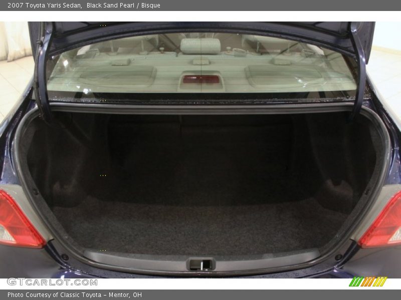 Black Sand Pearl / Bisque 2007 Toyota Yaris Sedan