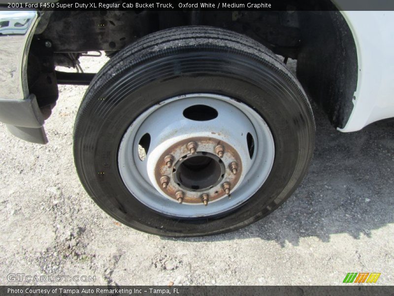 Oxford White / Medium Graphite 2001 Ford F450 Super Duty XL Regular Cab Bucket Truck