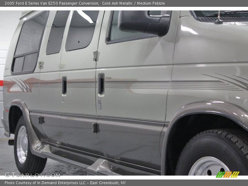 Gold Ash Metallic / Medium Pebble 2005 Ford E Series Van E250 Passenger Conversion