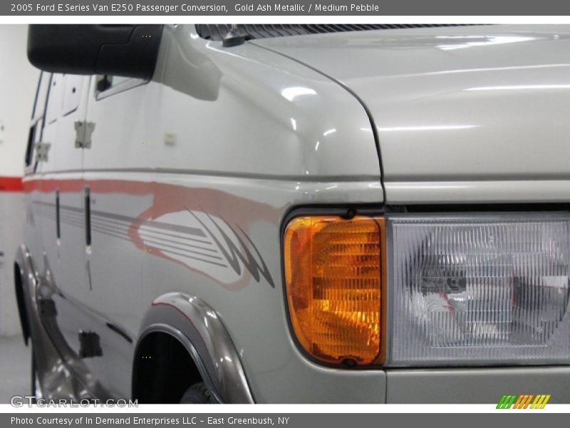 Gold Ash Metallic / Medium Pebble 2005 Ford E Series Van E250 Passenger Conversion