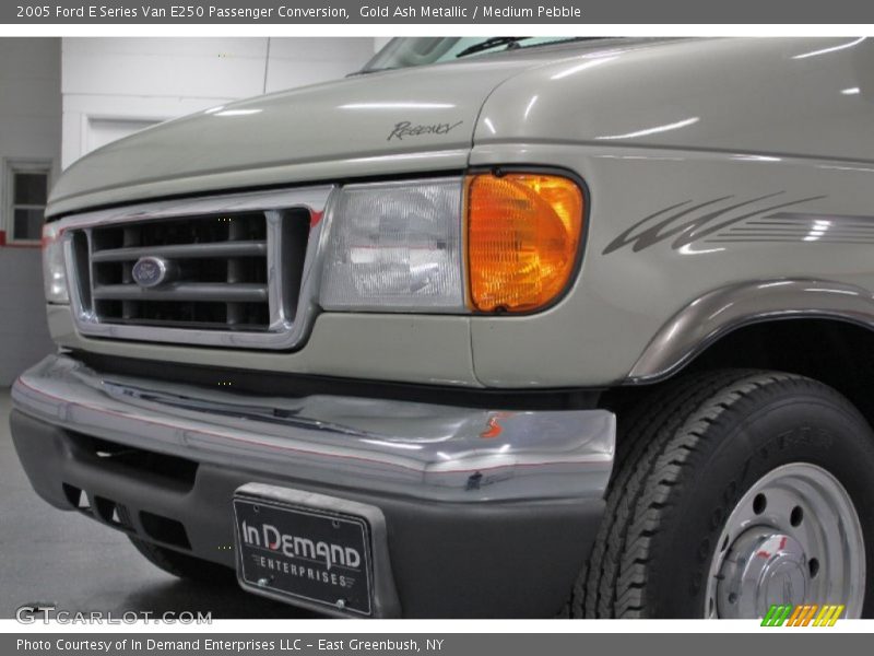 Gold Ash Metallic / Medium Pebble 2005 Ford E Series Van E250 Passenger Conversion