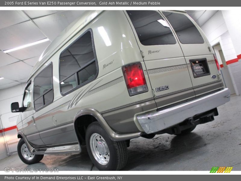 Gold Ash Metallic / Medium Pebble 2005 Ford E Series Van E250 Passenger Conversion