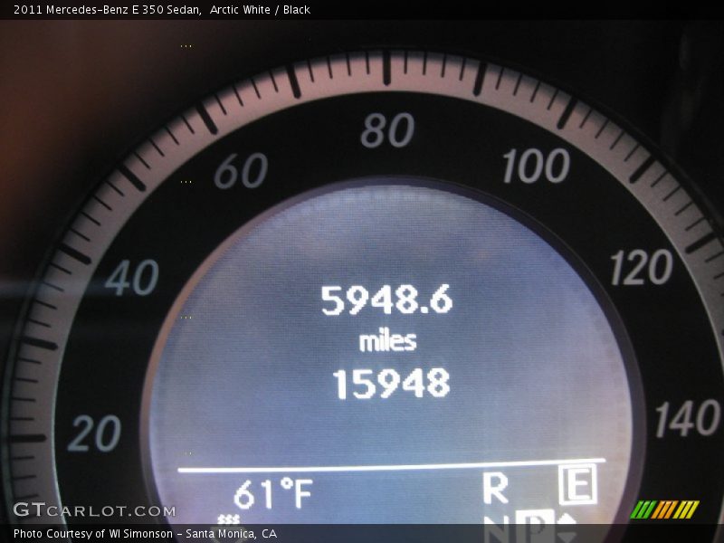 Arctic White / Black 2011 Mercedes-Benz E 350 Sedan