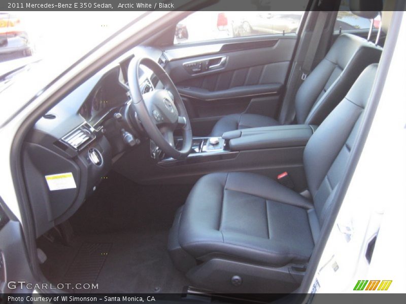 Arctic White / Black 2011 Mercedes-Benz E 350 Sedan