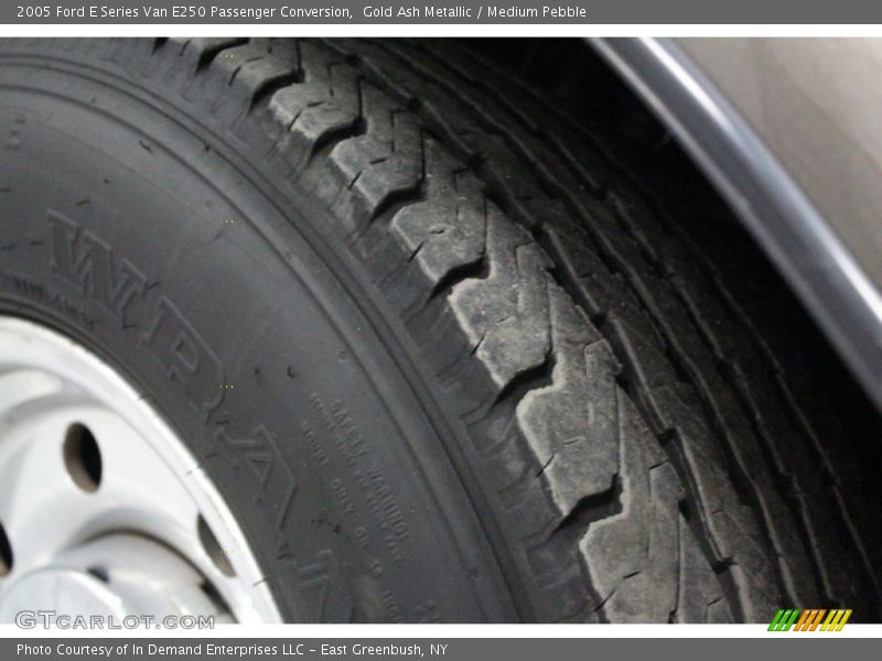 Gold Ash Metallic / Medium Pebble 2005 Ford E Series Van E250 Passenger Conversion