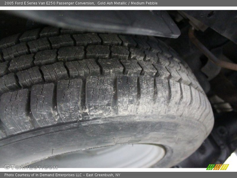 Gold Ash Metallic / Medium Pebble 2005 Ford E Series Van E250 Passenger Conversion