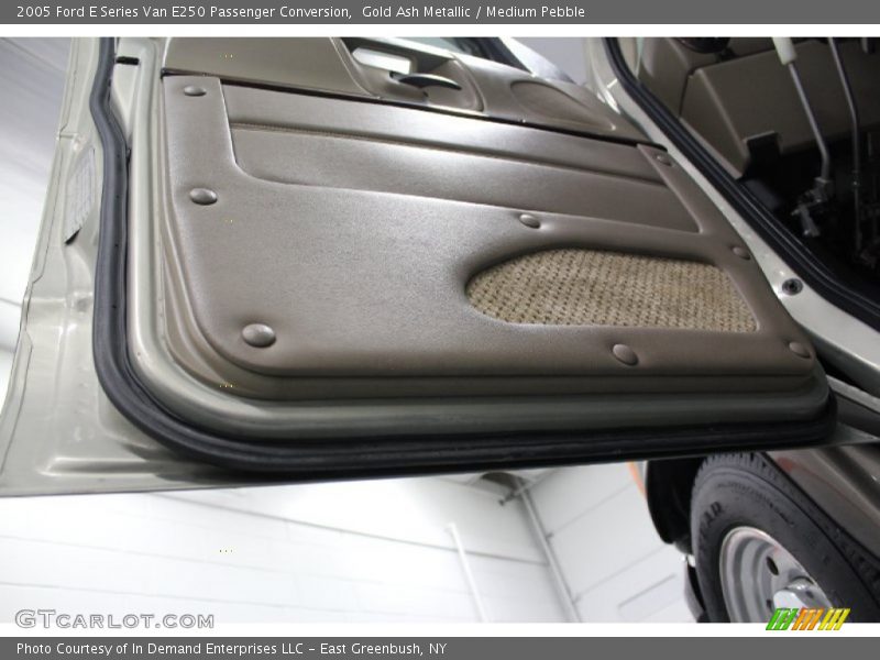 Gold Ash Metallic / Medium Pebble 2005 Ford E Series Van E250 Passenger Conversion