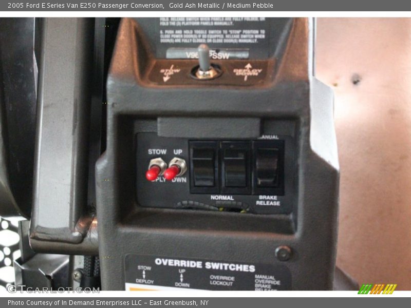 Gold Ash Metallic / Medium Pebble 2005 Ford E Series Van E250 Passenger Conversion